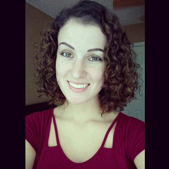 Meet your Posher, Lauren - Picture 1 of 1