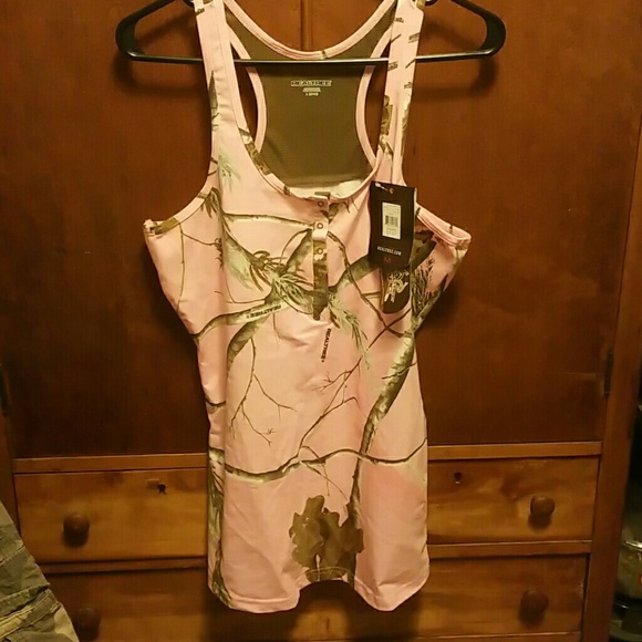 Pink camo tank top