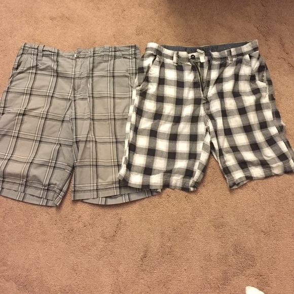 Shorts - Picture 2 of 3