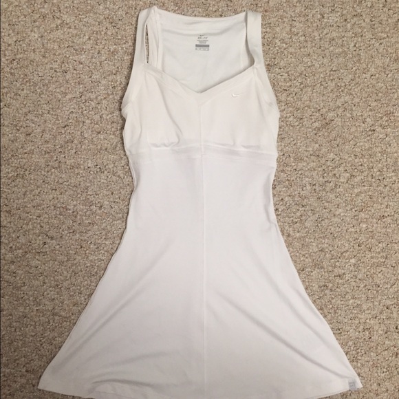 Nike XS women's tennis dress