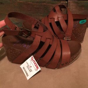 Brown wedges
