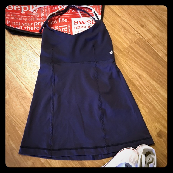 Lululemon Open Back Top 💕 with Built in Bra.