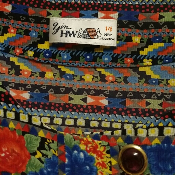 Colorful blouse - Picture 2 of 3