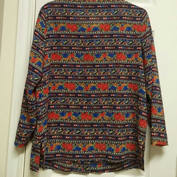 Colorful blouse - Picture 3 of 3