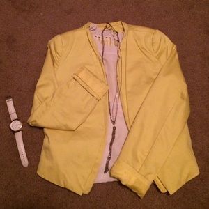 Yellow blazer