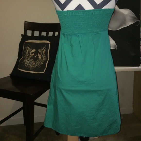 NWOT Gap strapless dress - Picture 3 of 4