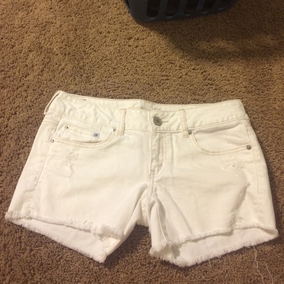 American Eagle White Shorts