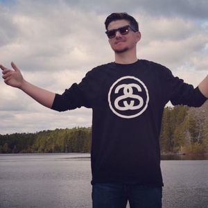 Meet your Posher, Chase