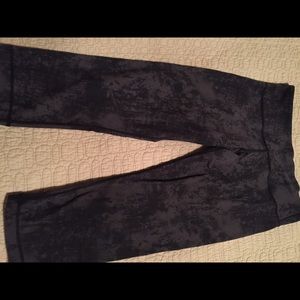 Lululemon wunder under crop.