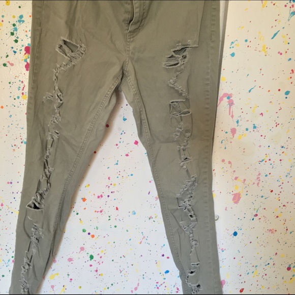 Ripped Skinny Jeans - Picture 3 of 4