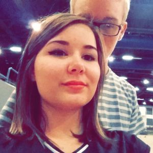 Meet your Posher, Miya