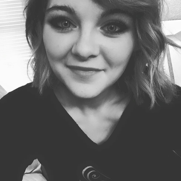 Meet your Posher, Megan