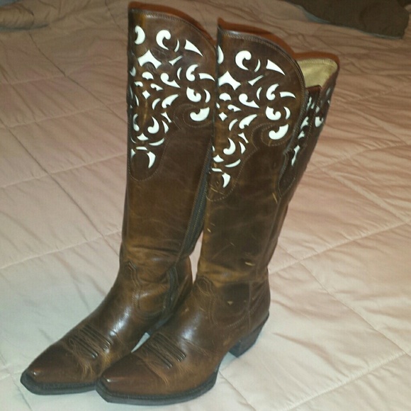 ariat knee high cowboy boots