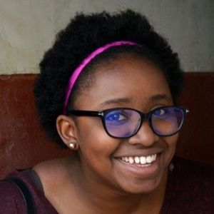 Meet your Posher, Elizabeth