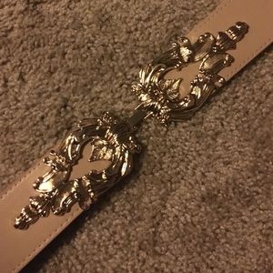 Nude Gold Brocade Filigree Belt
