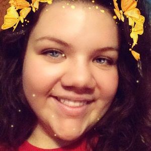 Meet your Posher, Caroline