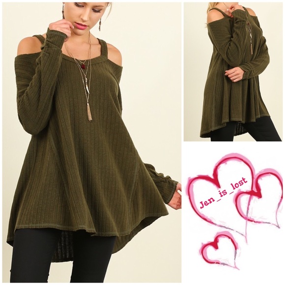 Tops - Ribbed A-Line Top w/Shoulder Cut Out