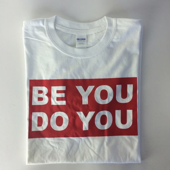 ❤️Be You Do You Graphic Tee❤️Make an Offer👀 - Picture 4 of 4