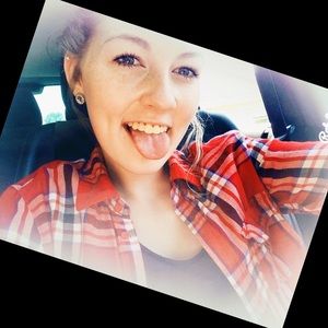 Meet your Posher, Lacey