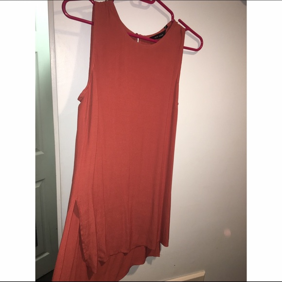 NWT - Long Tank Top - Picture 2 of 2