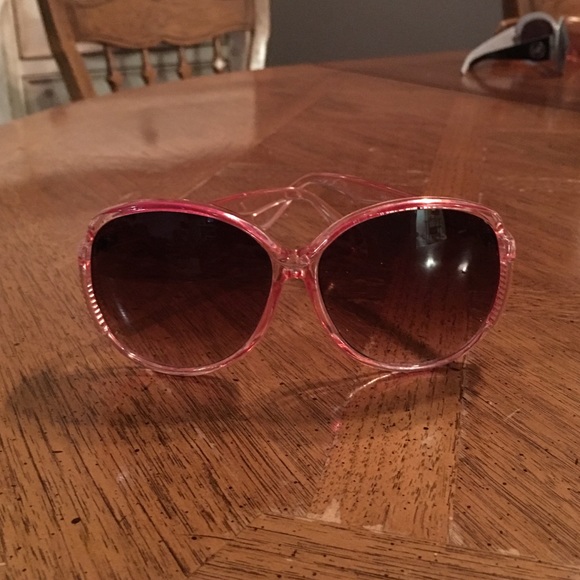 Cute pink fashion sunglasses