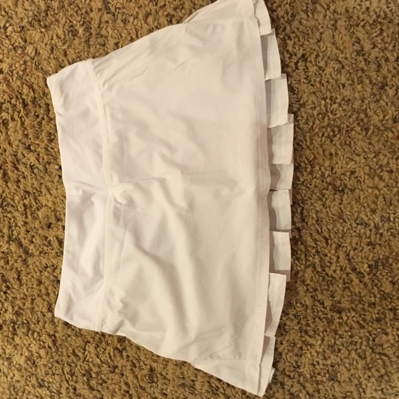 LULULEMON: pace setter skirt