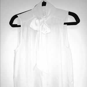 Sleeveless necktie blouse from H&I'm