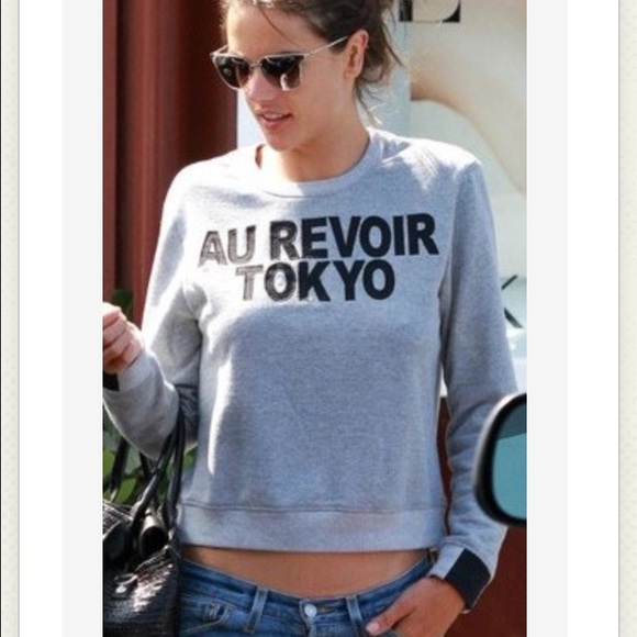 "AU REVOIR TOKYO" sweatshirt