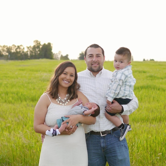 Meet your Posher, Monica - Picture 1 of 1