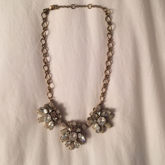 Statement necklace