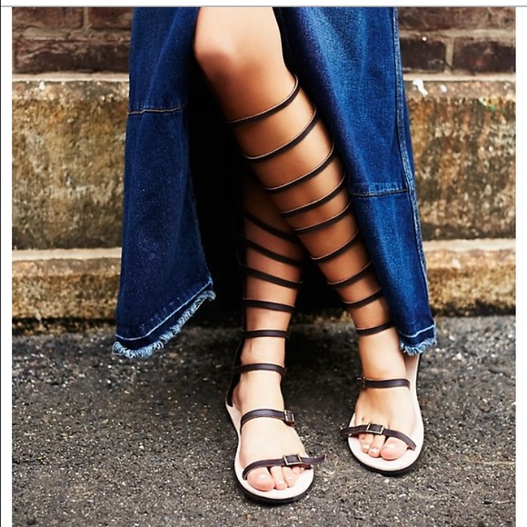 ⚡️FLASH SALE⚡️New Free people Sandals😍 - Picture 1 of 5