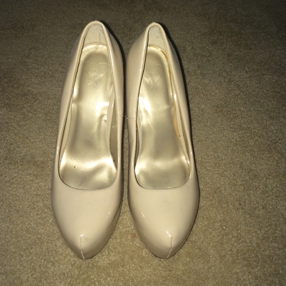 WINDSOR Shoes - Nude heels