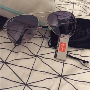 *Sunday Sale* Ray Ban Aviators