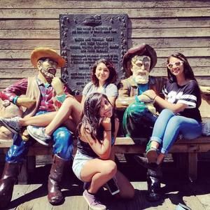 Meet your Posher, Leilani