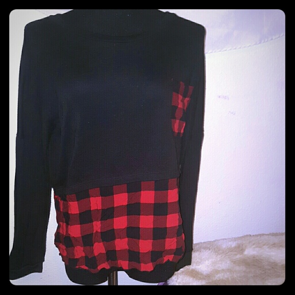 Black & Red checker print knit top