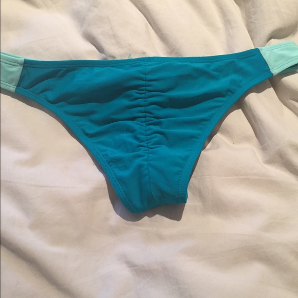 Roxy Bikini Bottoms - Picture 3 of 3