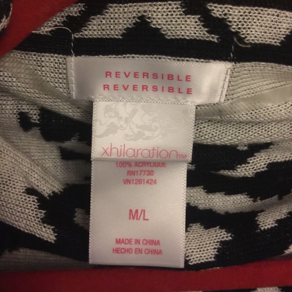 🙅🏽 Donated. Aztec Print Cardigan - Picture 2 of 4