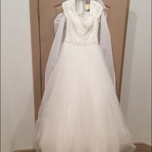 Tulle Ball Gown Wedding Dress
