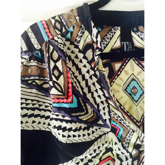 100% silk tribal cropped blouse (fits size 2-4) - Picture 2 of 4