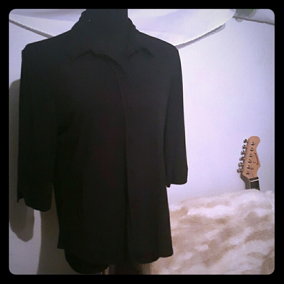 Black Express button up top