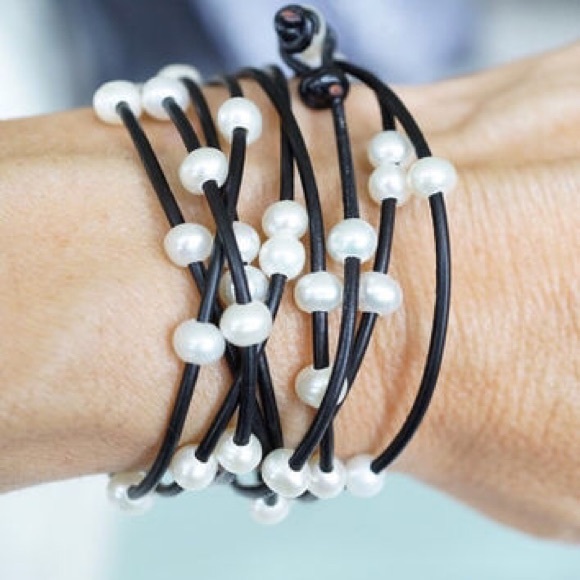 pearl necklace and bracelet - Picture 3 of 3