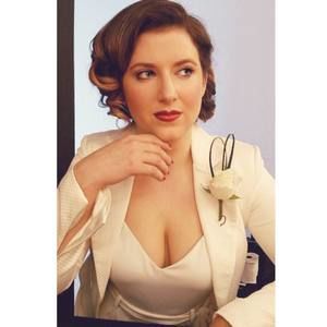 Meet your Posher, Elizabeth