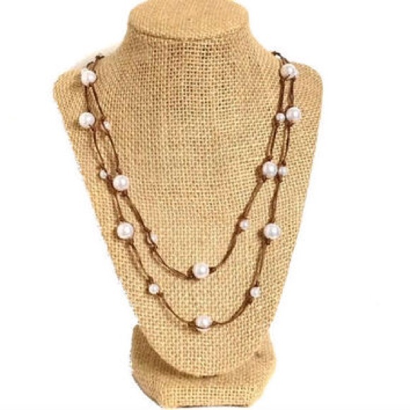 pearl necklace and bracelet - Picture 2 of 3