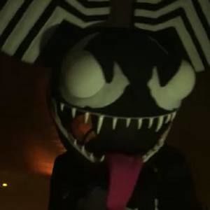 Meet your Posher, Adrian