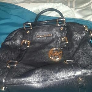 Authentic Michael Kors bedford bag medium