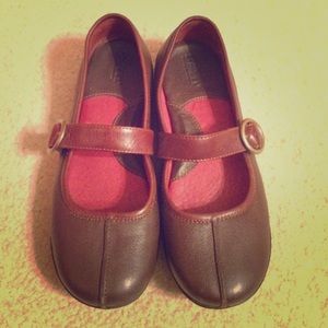 Born Mary Jane Flats