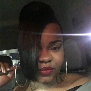 Meet your Posher, Latoya