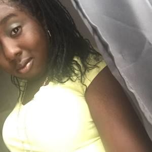 Meet your Posher, Ebony