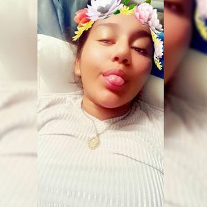 Meet your Posher, Roxana