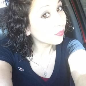 Meet your Posher, Dee